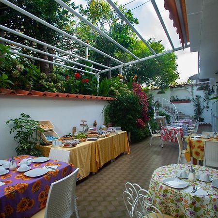 Hotel & Residence Matarese Казамиччола-Терме Экстерьер фото